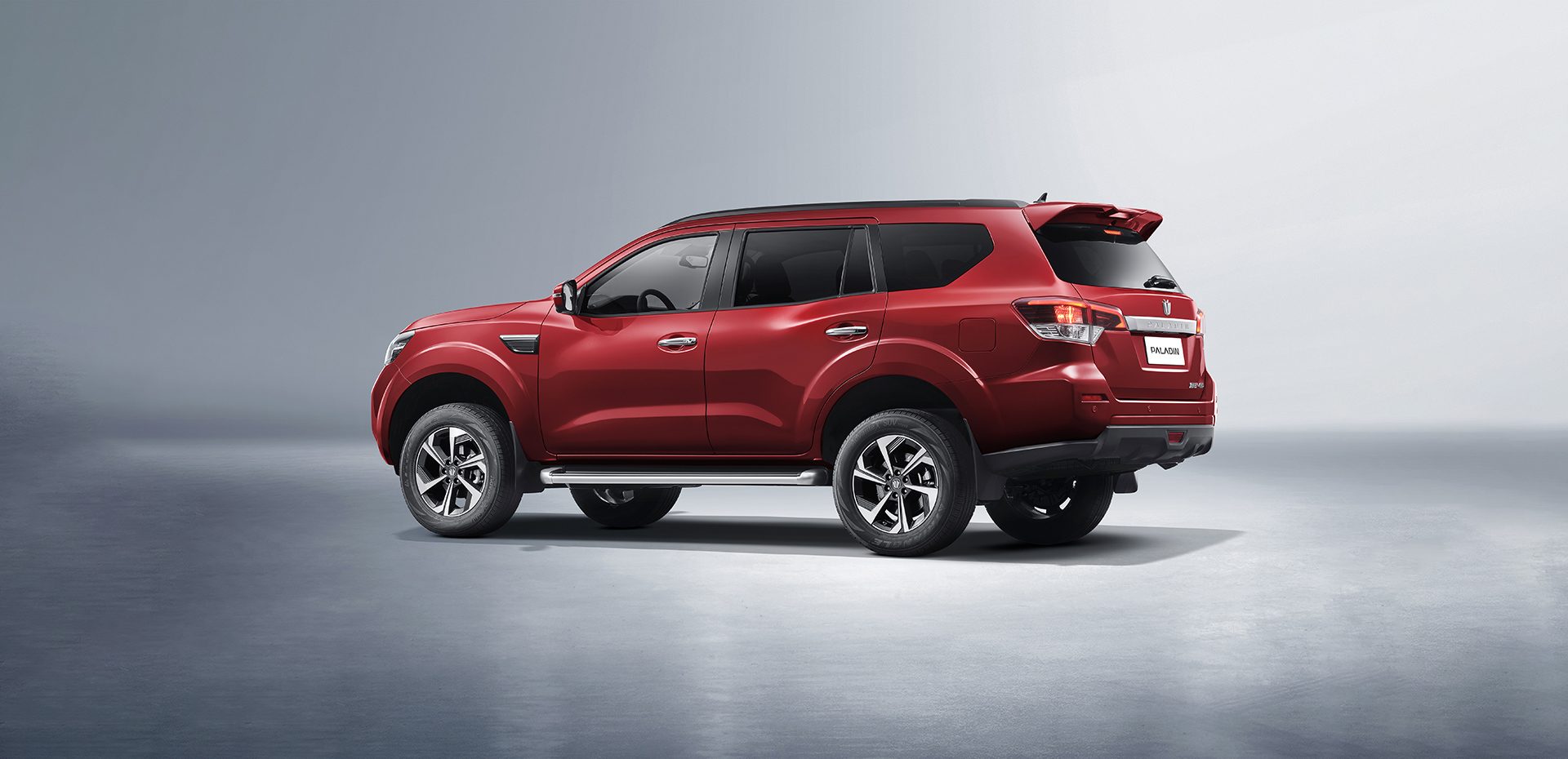 Dongfeng ZNA Paladin in red, rear three-quarter view
