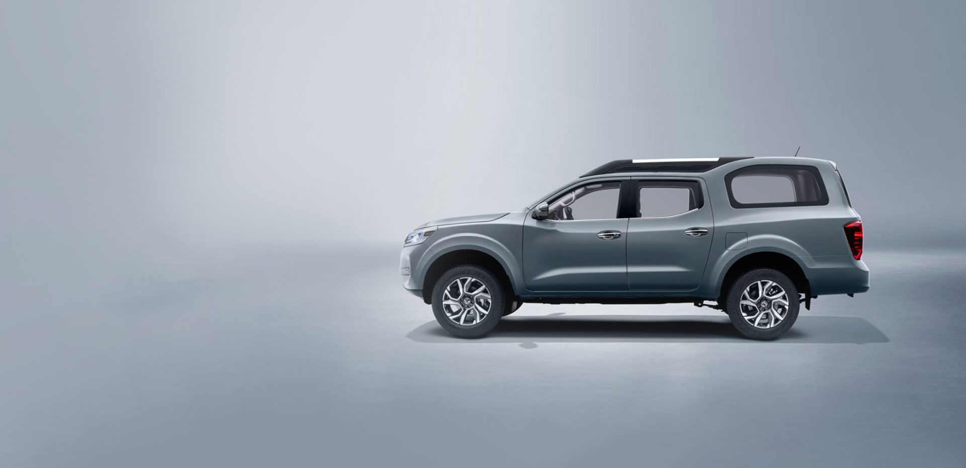 Dongfeng ZNA Palasso in grey, side view