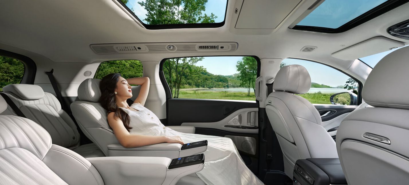 VOYAH Dream cabin, second-row seats