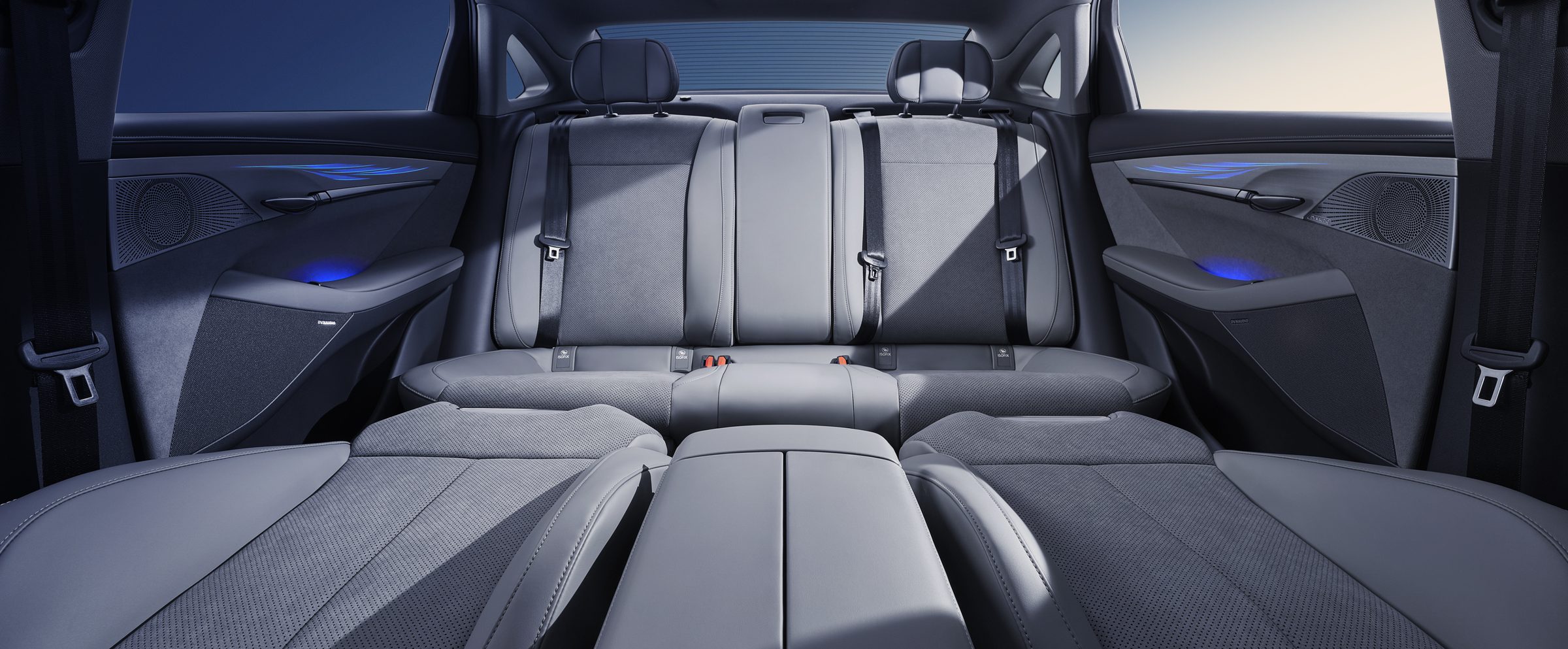 VOYAH Passion cabin, rear seats