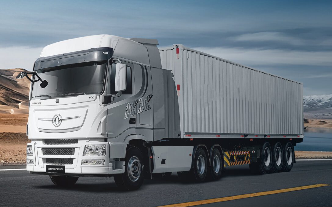 Dongfeng KX PRO tractor unit pulling a box trailer