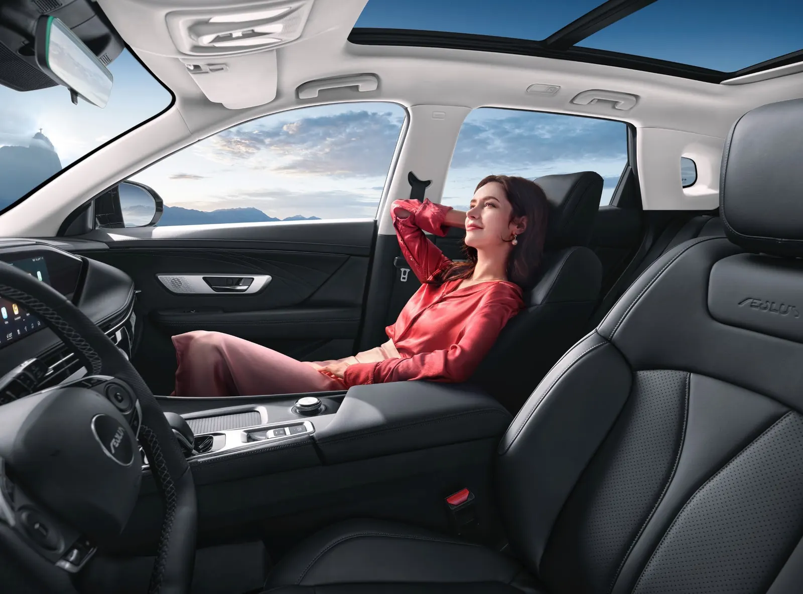 Front seat of the Dongfeng Huge