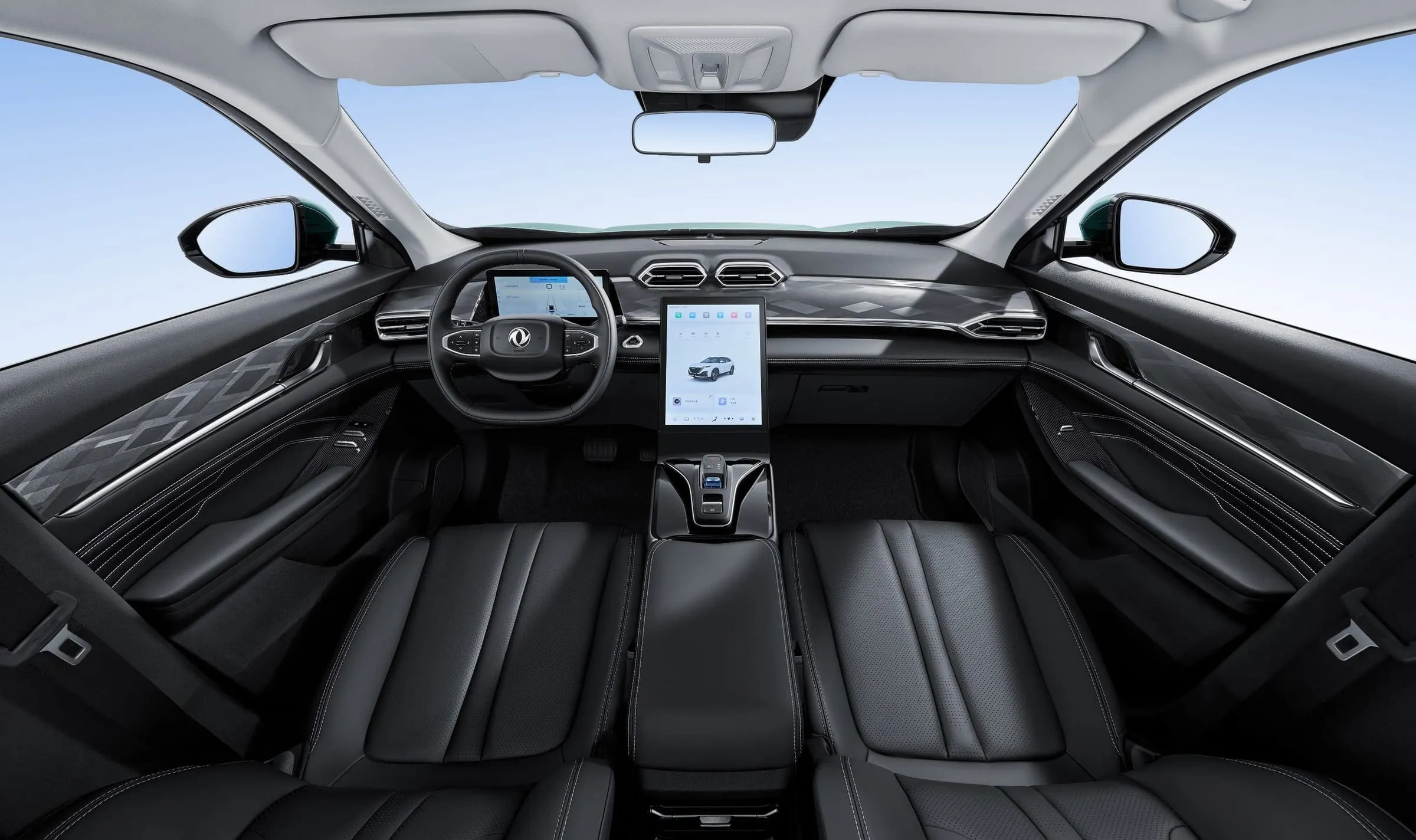 Interior of the Dongfeng Mage