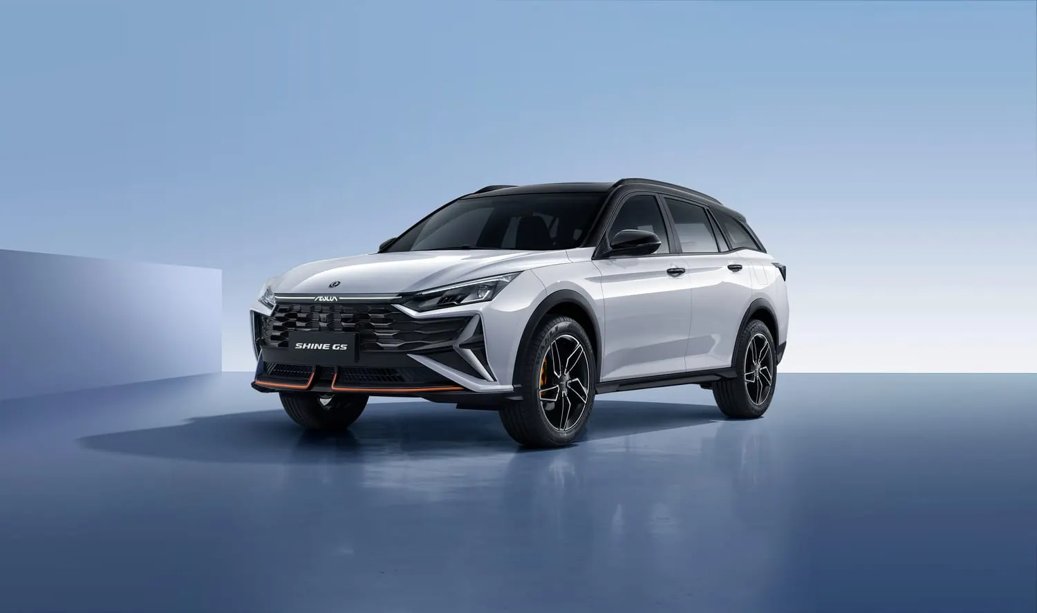Dongfeng Shine GS in white