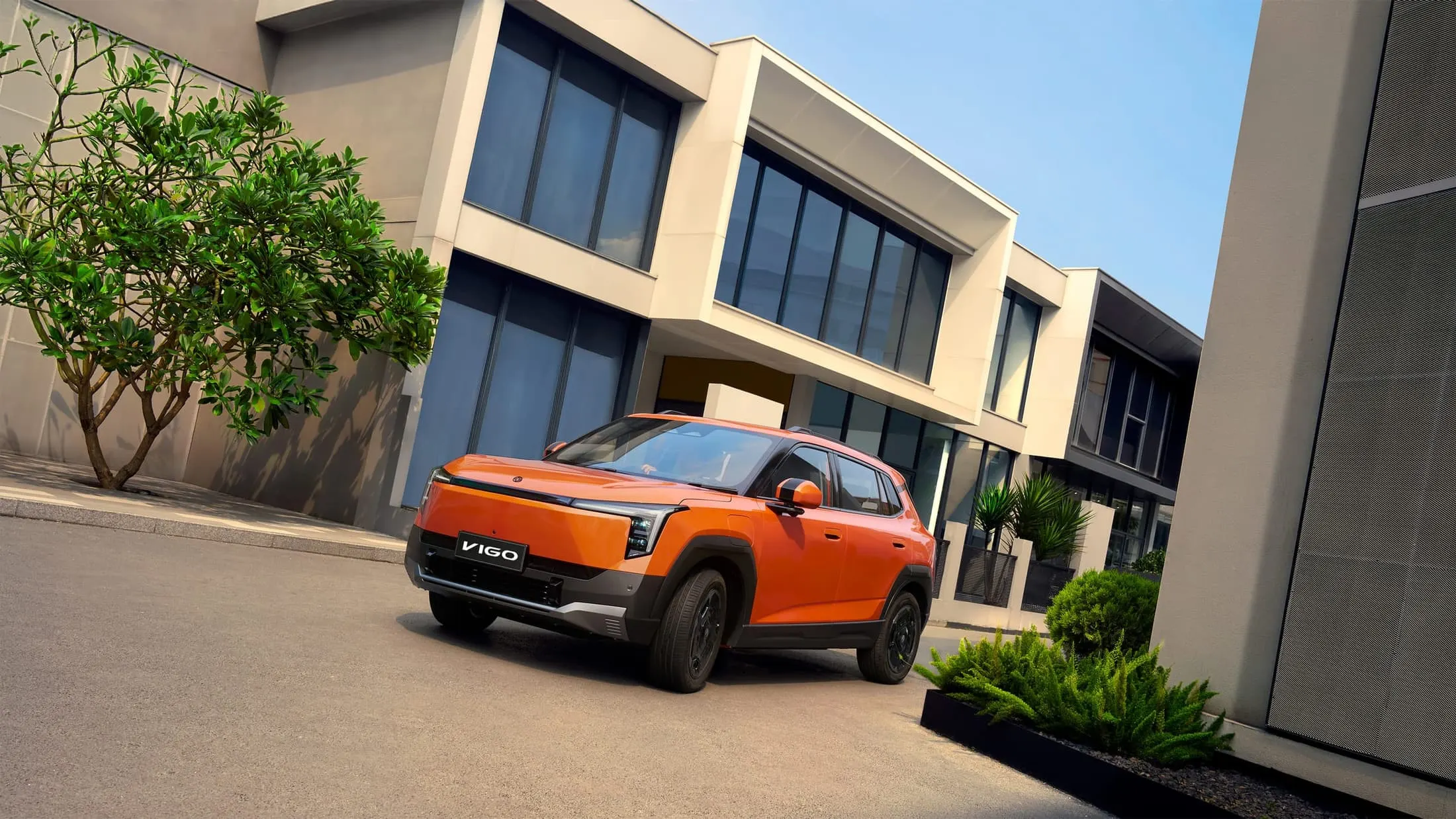 Dongfeng Vigo in sunset orange
